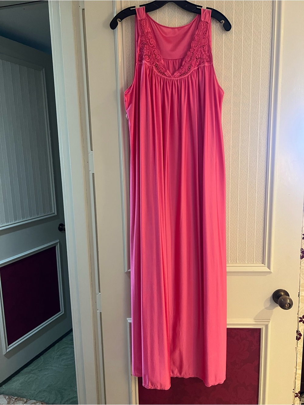 Women's Pink Sleeveless Nightgown with Lace Yoke